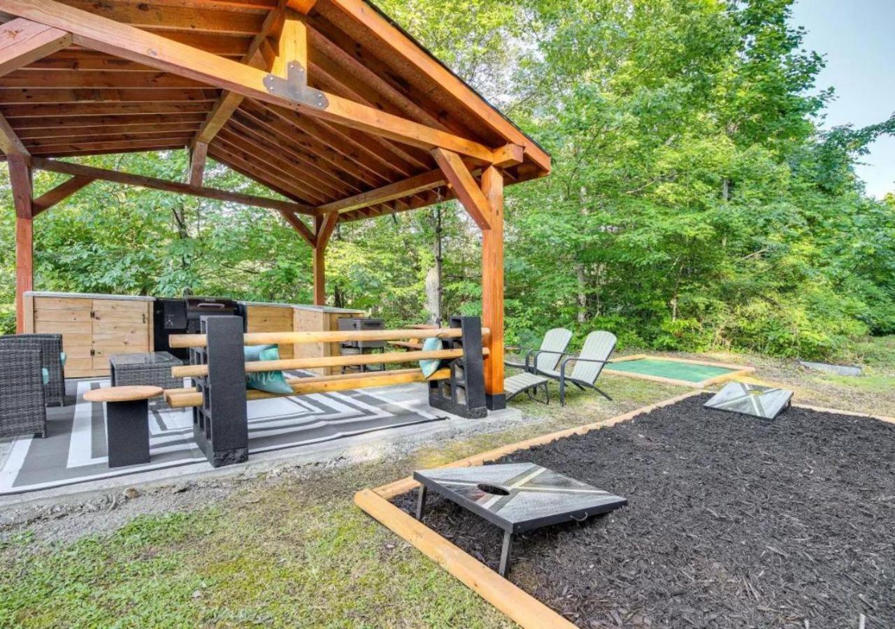 Fabulous Pet-Friendly, Family Cabin With Outdoor Kitchen, Hot Tub, Sauna, Fireplace, Theater Room, Arcade, Pool Table, And Fire Pit Within Minuties Of Dollywood Sevierville Εξωτερικό φωτογραφία