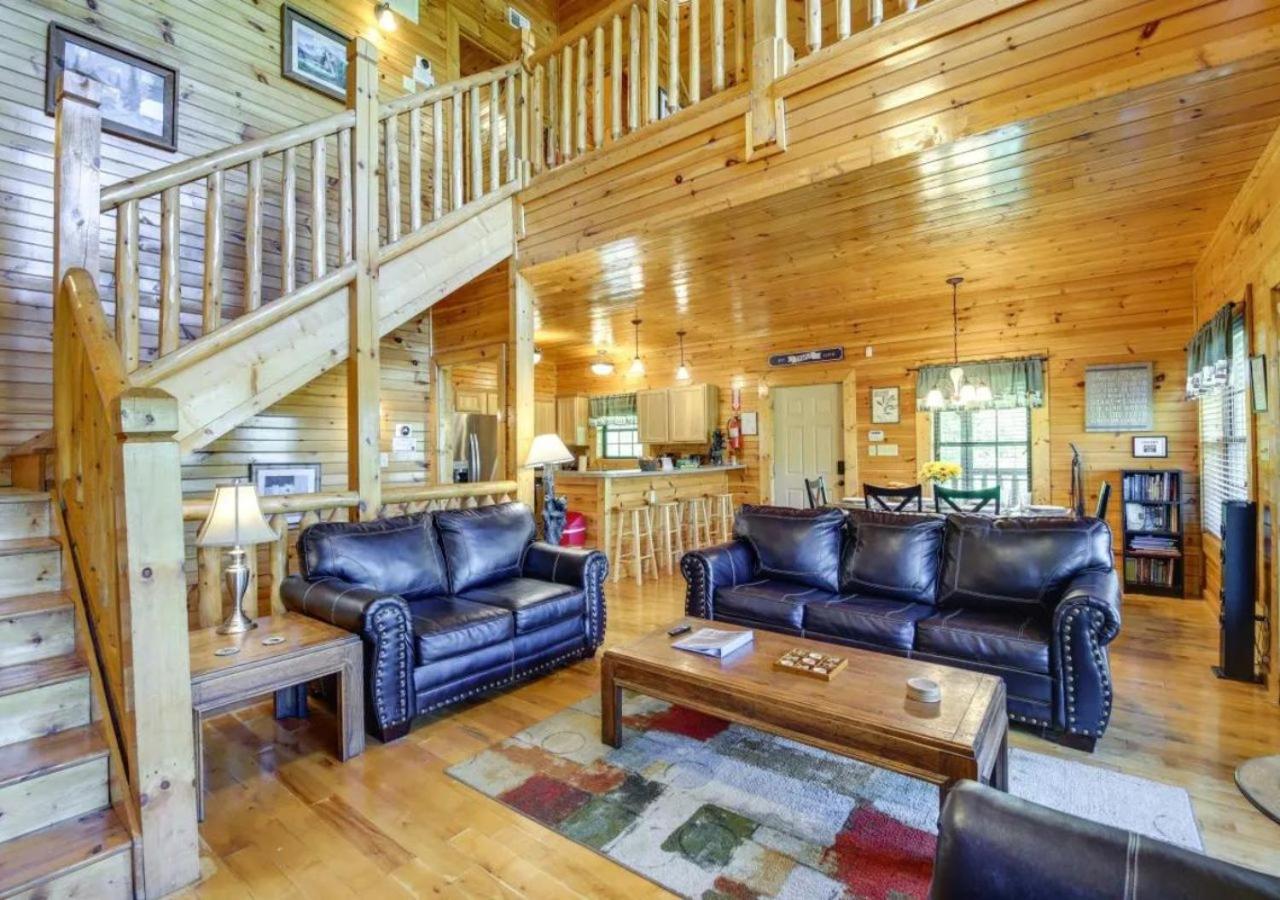 Fabulous Pet-Friendly, Family Cabin With Outdoor Kitchen, Hot Tub, Sauna, Fireplace, Theater Room, Arcade, Pool Table, And Fire Pit Within Minuties Of Dollywood Sevierville Εξωτερικό φωτογραφία