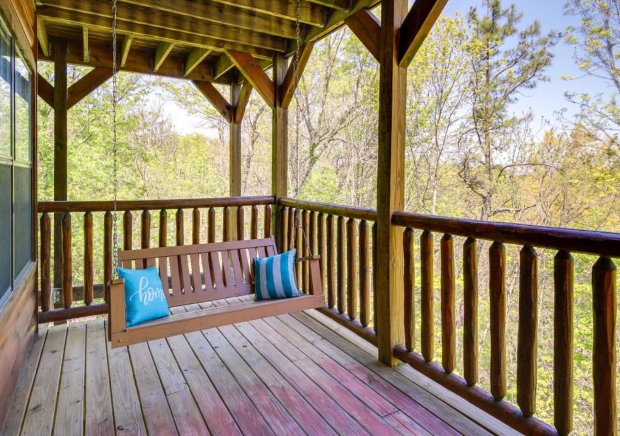 Fabulous Pet-Friendly, Family Cabin With Outdoor Kitchen, Hot Tub, Sauna, Fireplace, Theater Room, Arcade, Pool Table, And Fire Pit Within Minuties Of Dollywood Sevierville Εξωτερικό φωτογραφία