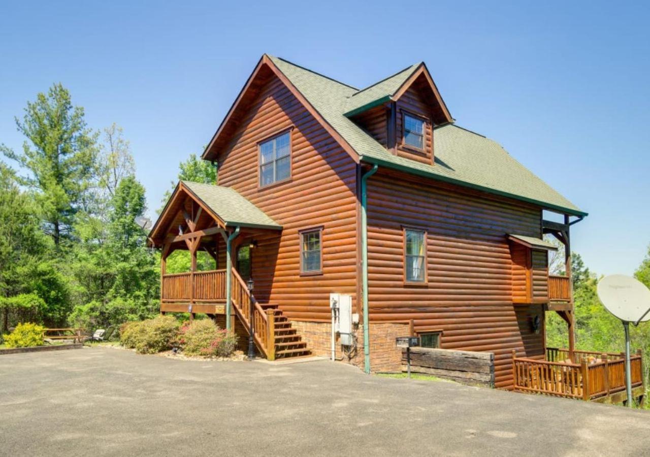 Fabulous Pet-Friendly, Family Cabin With Outdoor Kitchen, Hot Tub, Sauna, Fireplace, Theater Room, Arcade, Pool Table, And Fire Pit Within Minuties Of Dollywood Sevierville Εξωτερικό φωτογραφία